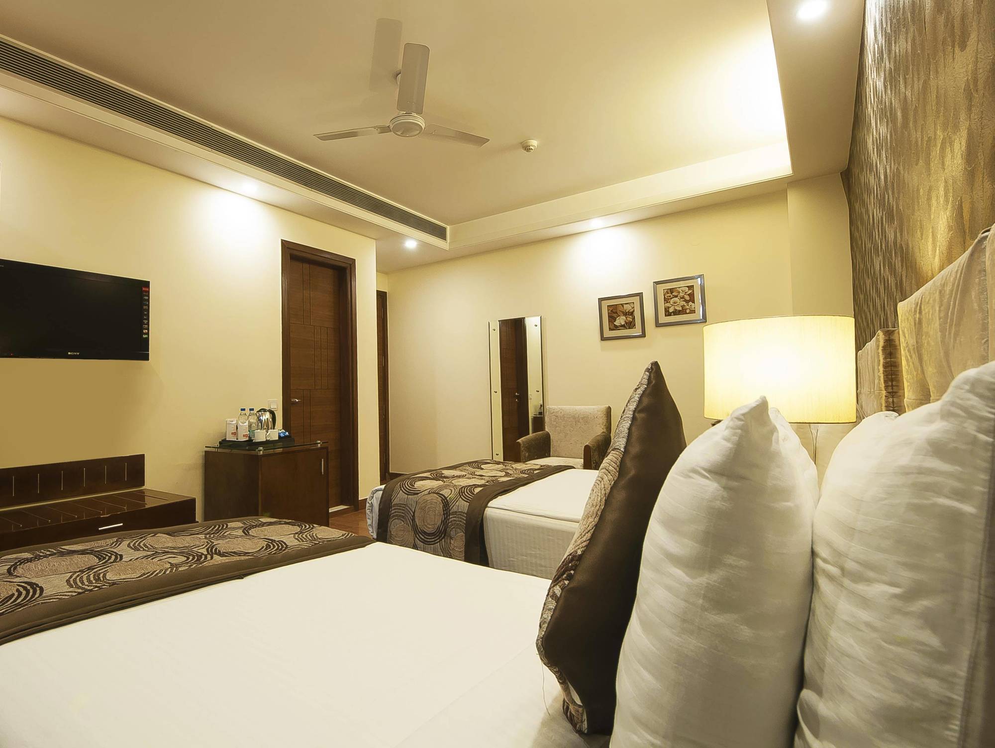 Alpina & 3* New Delhi