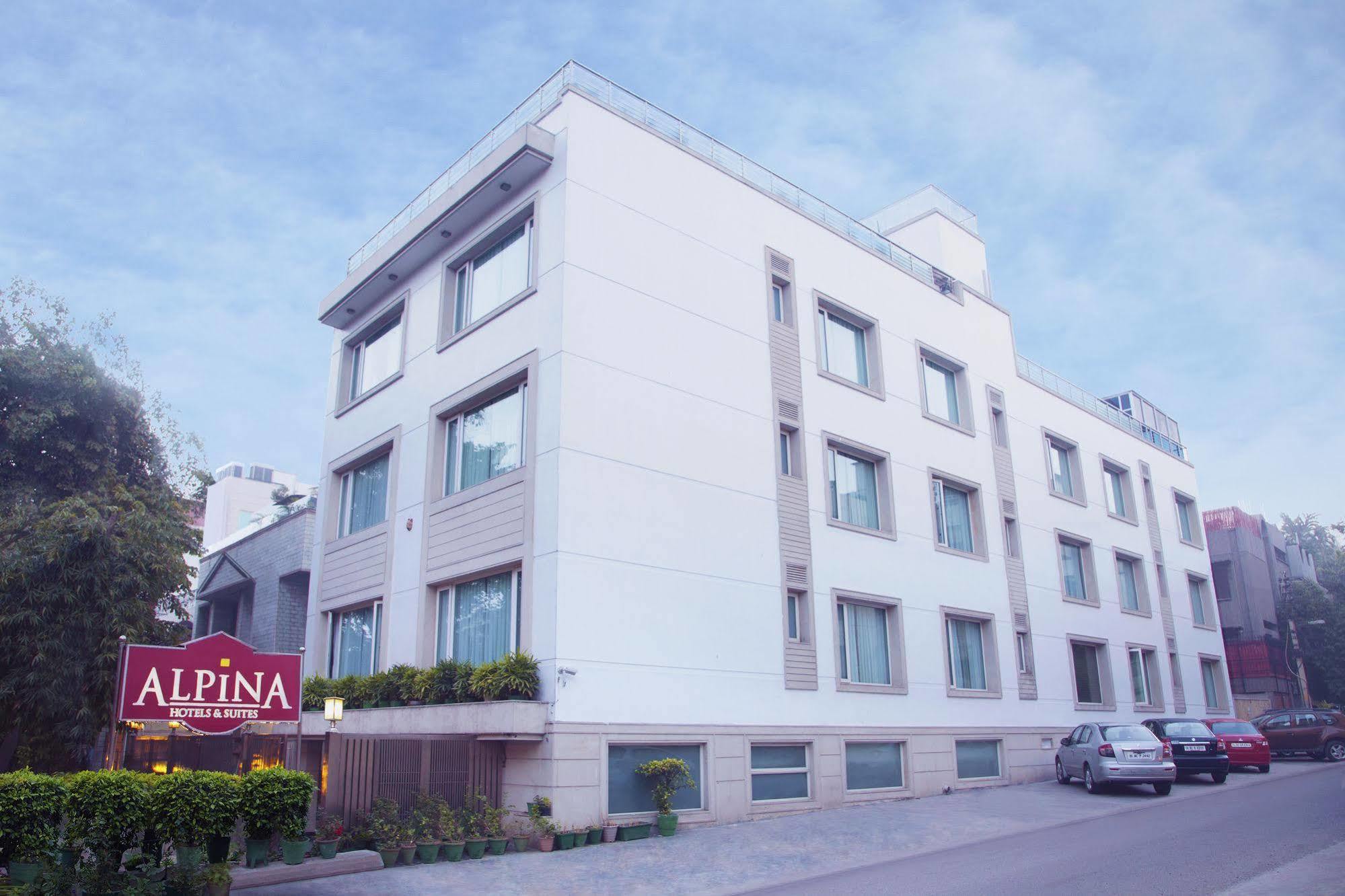 Hotel Alpina & 3*