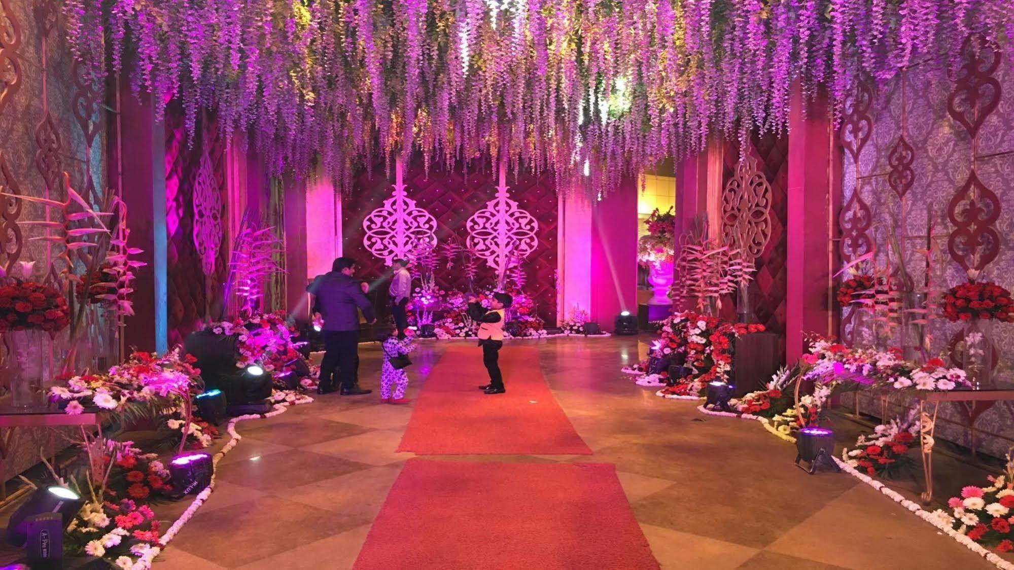 Signature Grand New Delhi
