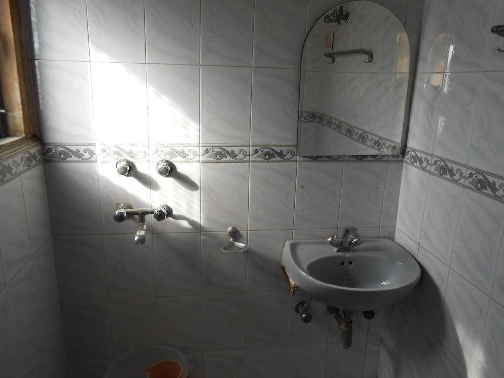 Vardhmaan Hotel 2*
