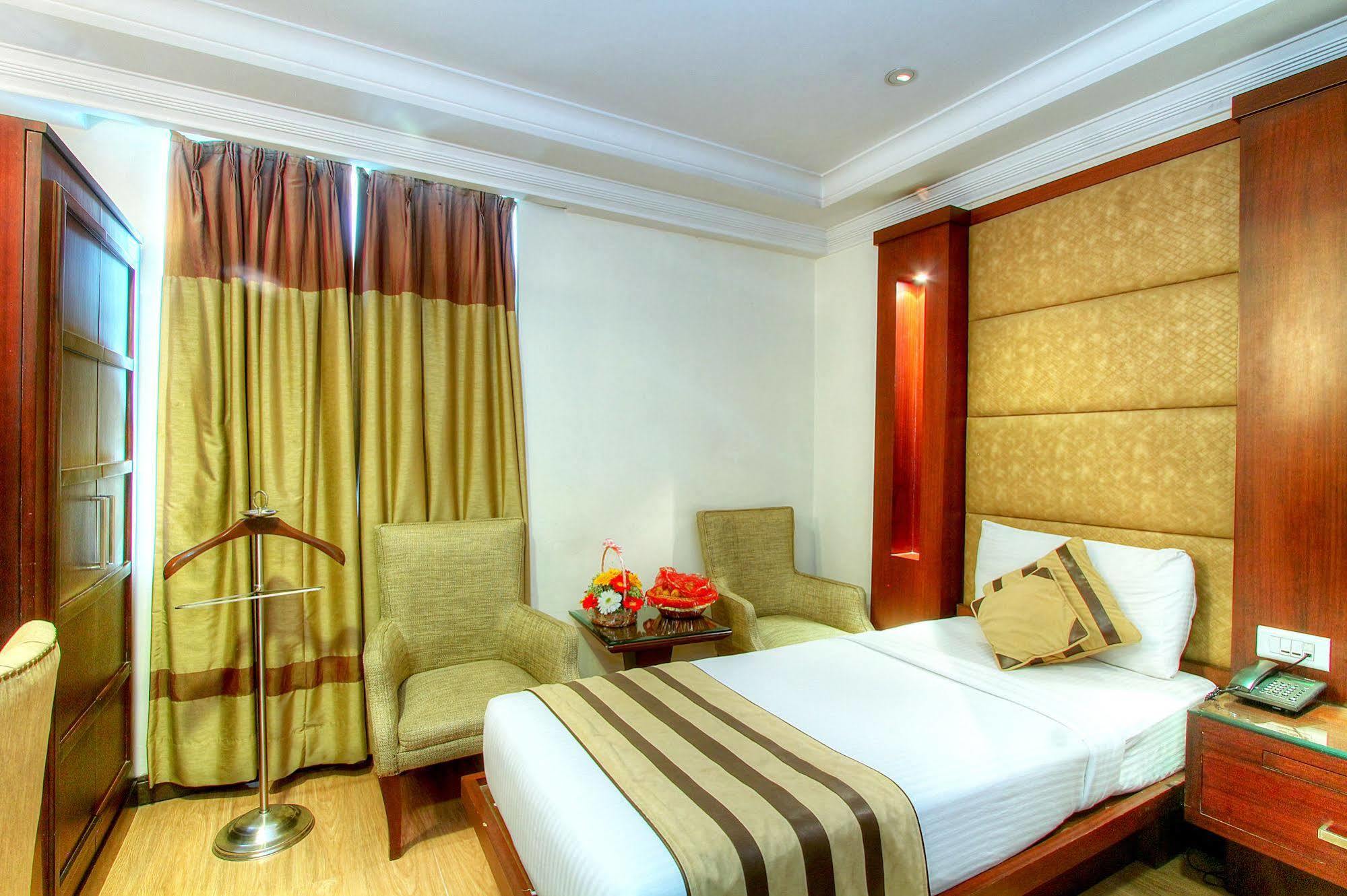 Hotel Treebo Trend Freesia 3*