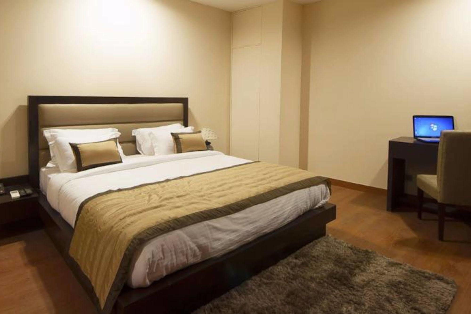 Hotel Aura @airport New Delhi