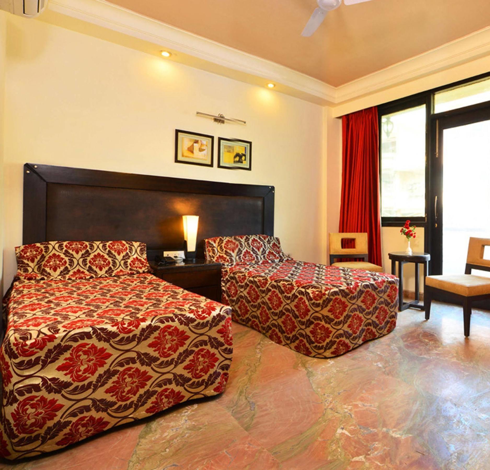 Shanti Palace West Patel Nagar Hotel