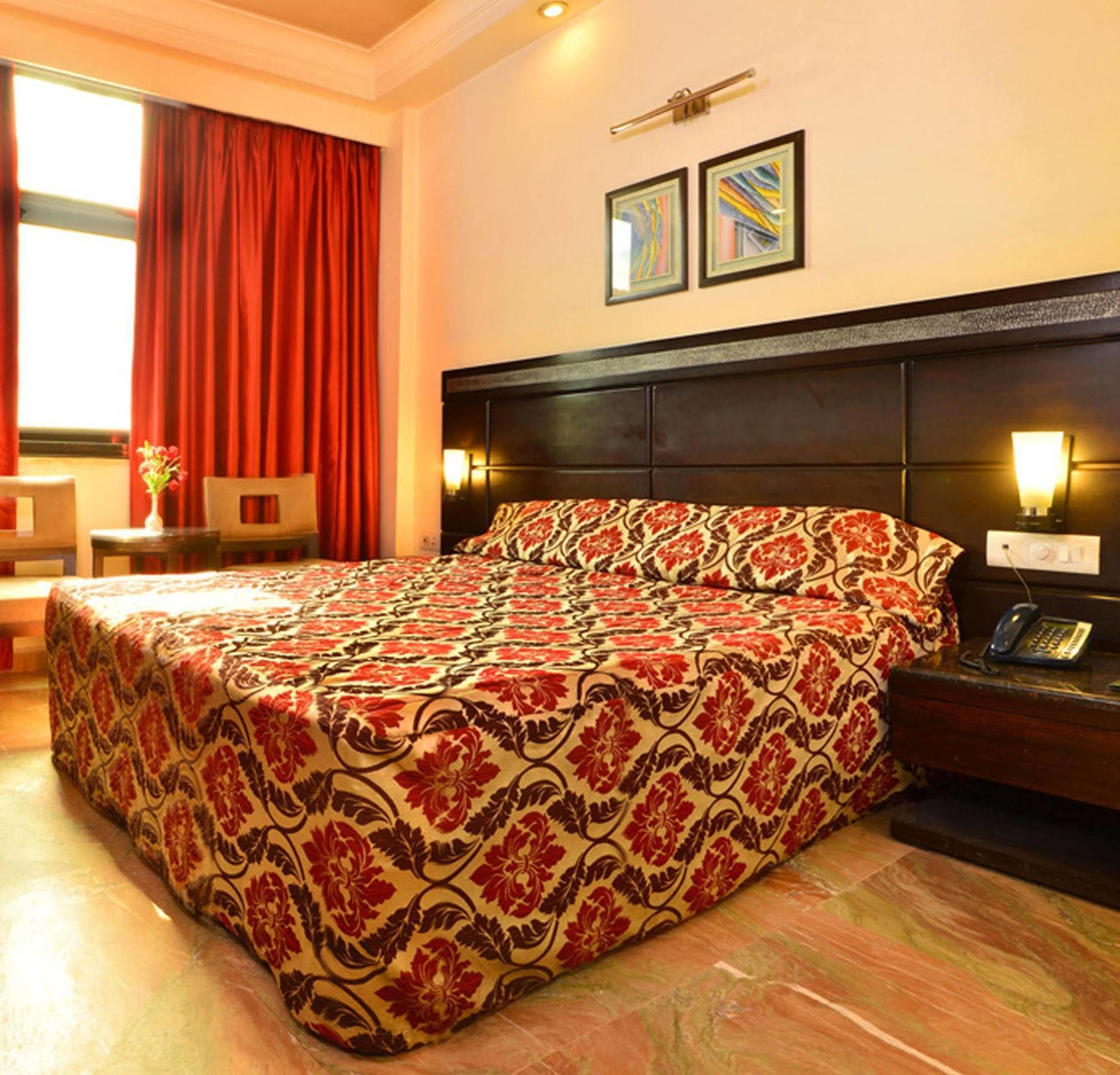 Hotel Shanti Palace West Patel Nagar New Delhi