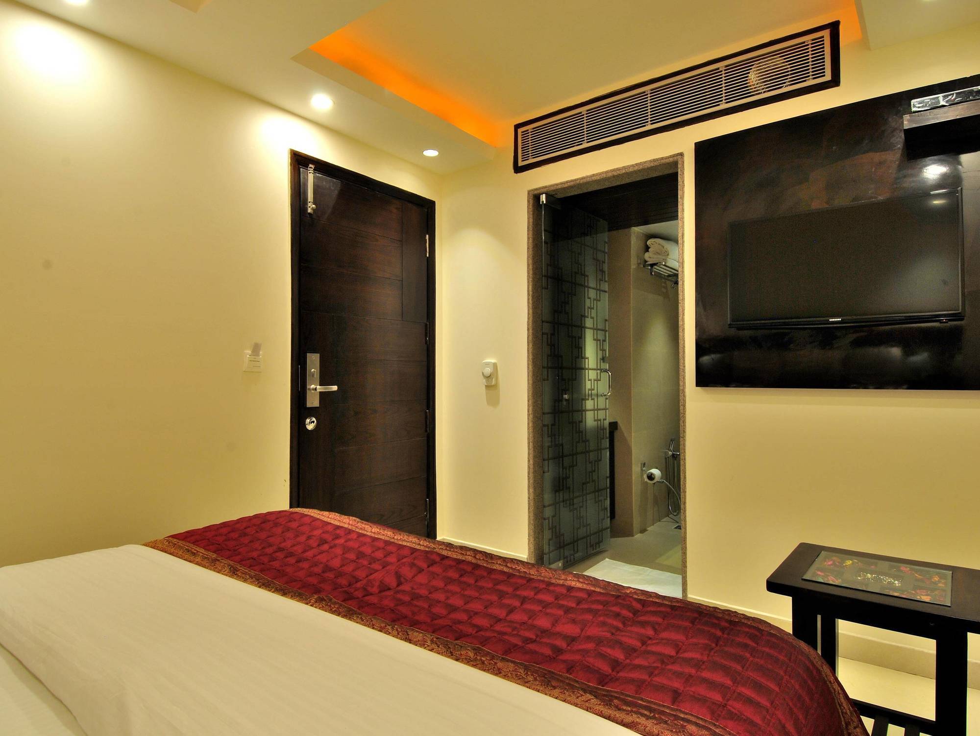 Sai Miracle - Luxury Living Hotel 3*