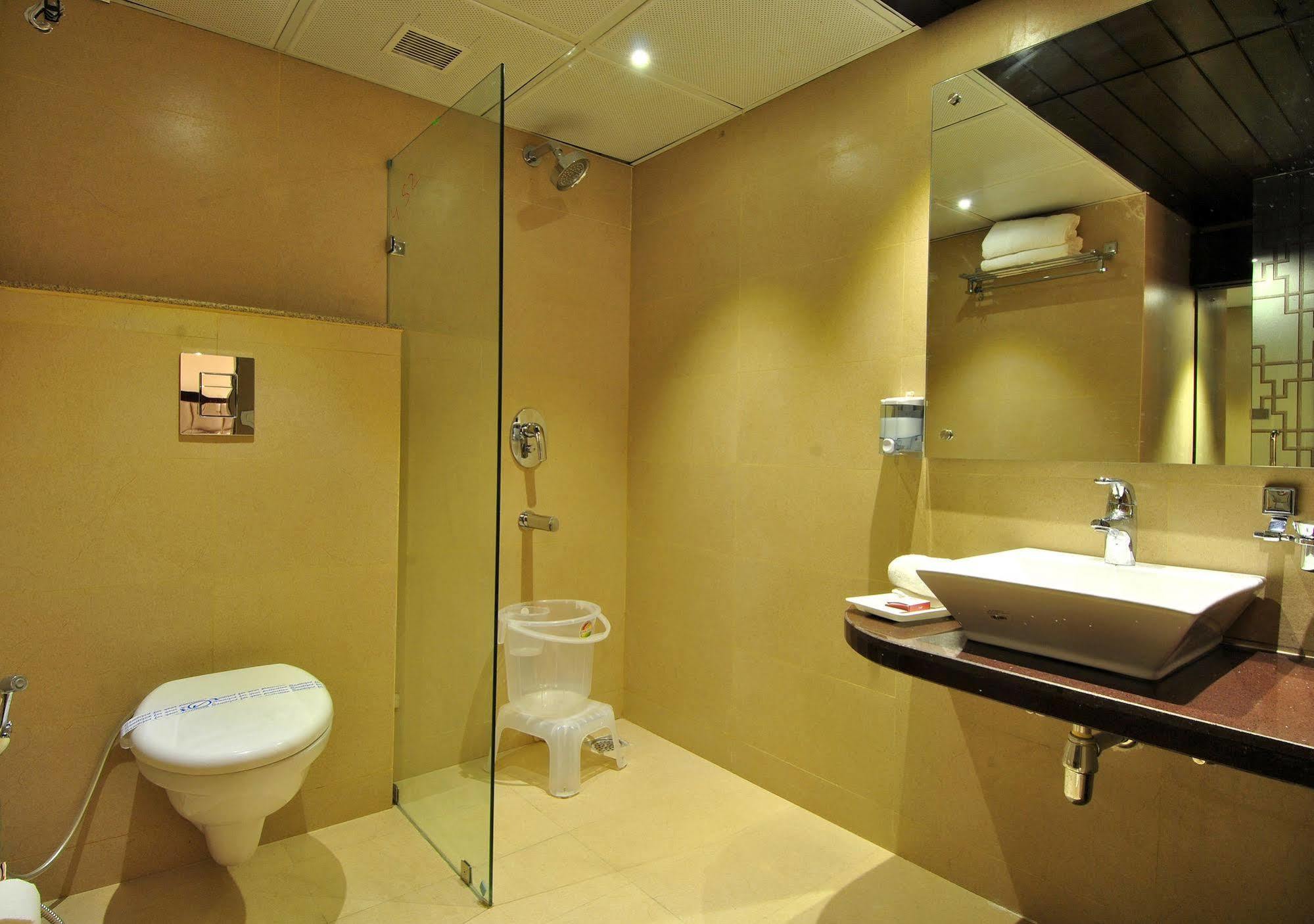 Hotel Sai Miracle - Luxury Living New Delhi