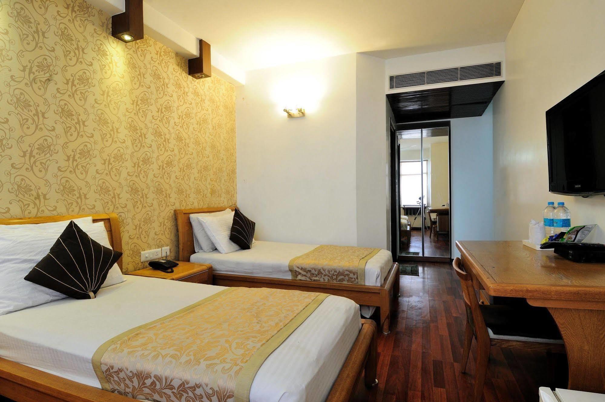 Sisley The Boutique Hotel 3*
