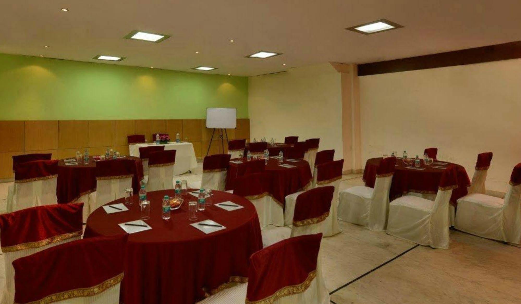 Hotel Kastor- Near Nehru Place- Gk 2- M Block Market-gk Metro Station-dr As Clinic