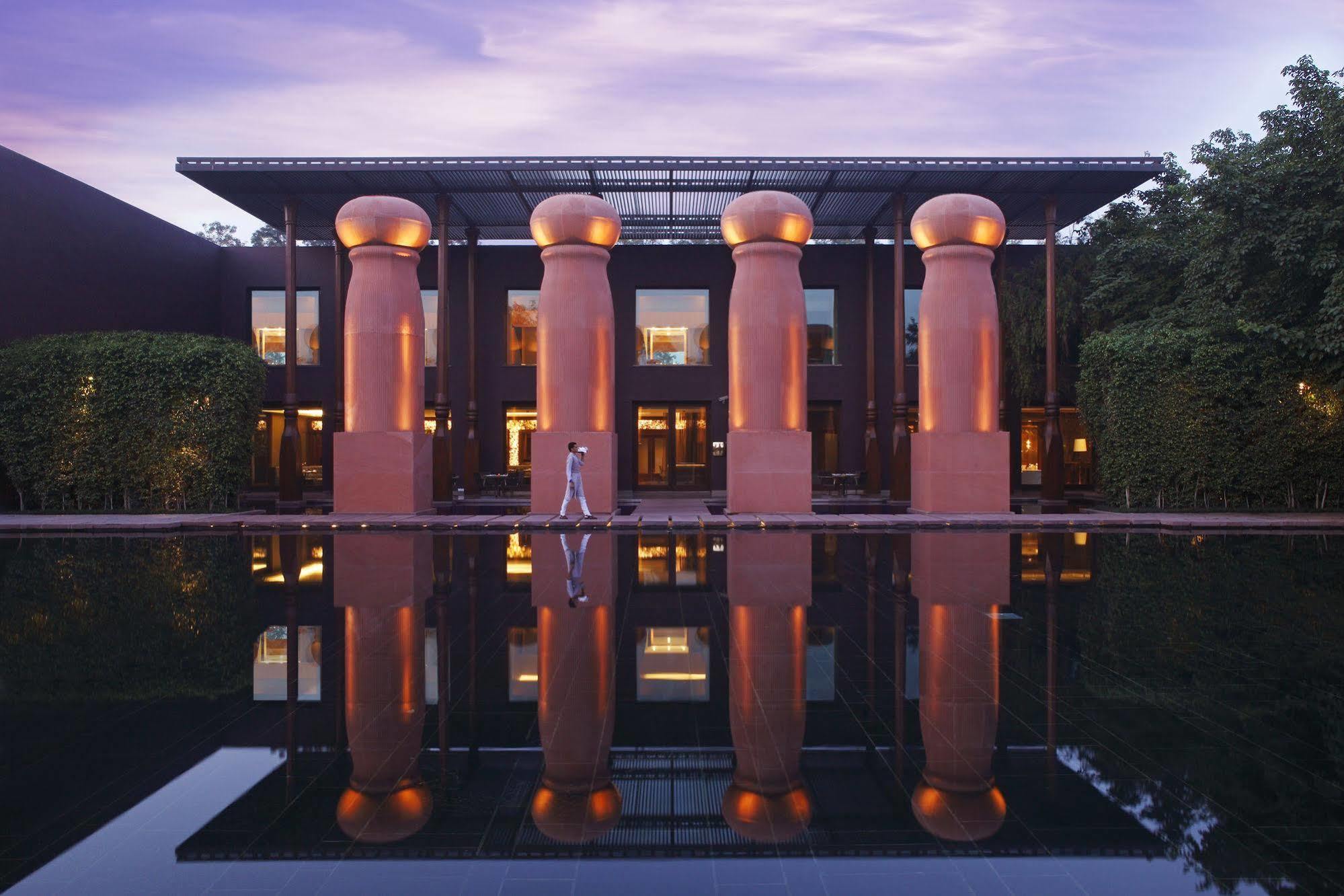 Hotel Roseate House
