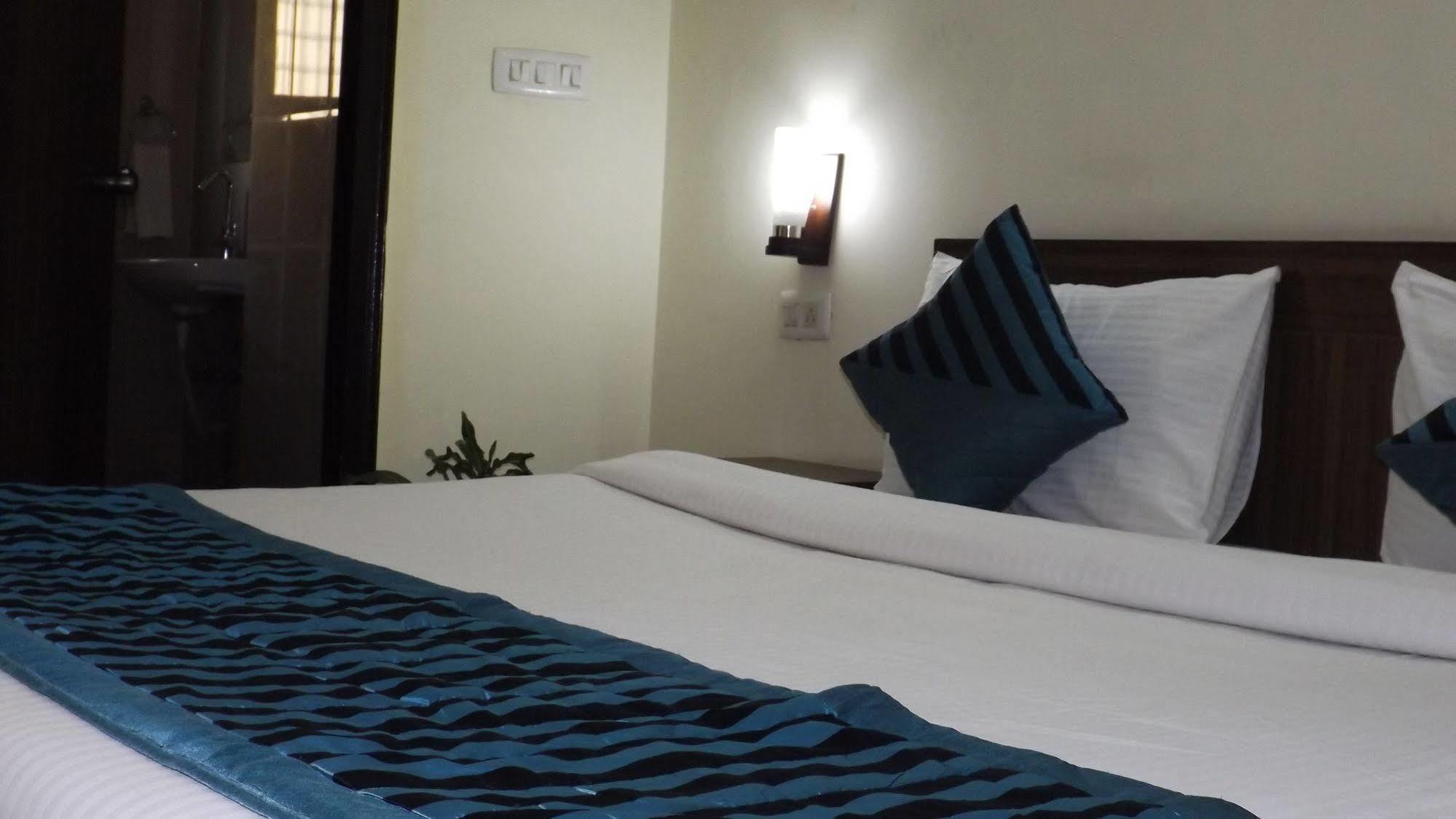 Luck Residency Hotel 2*