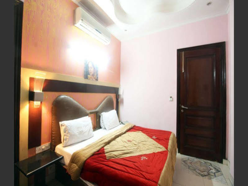 Hotel Raunak International Nova Deli