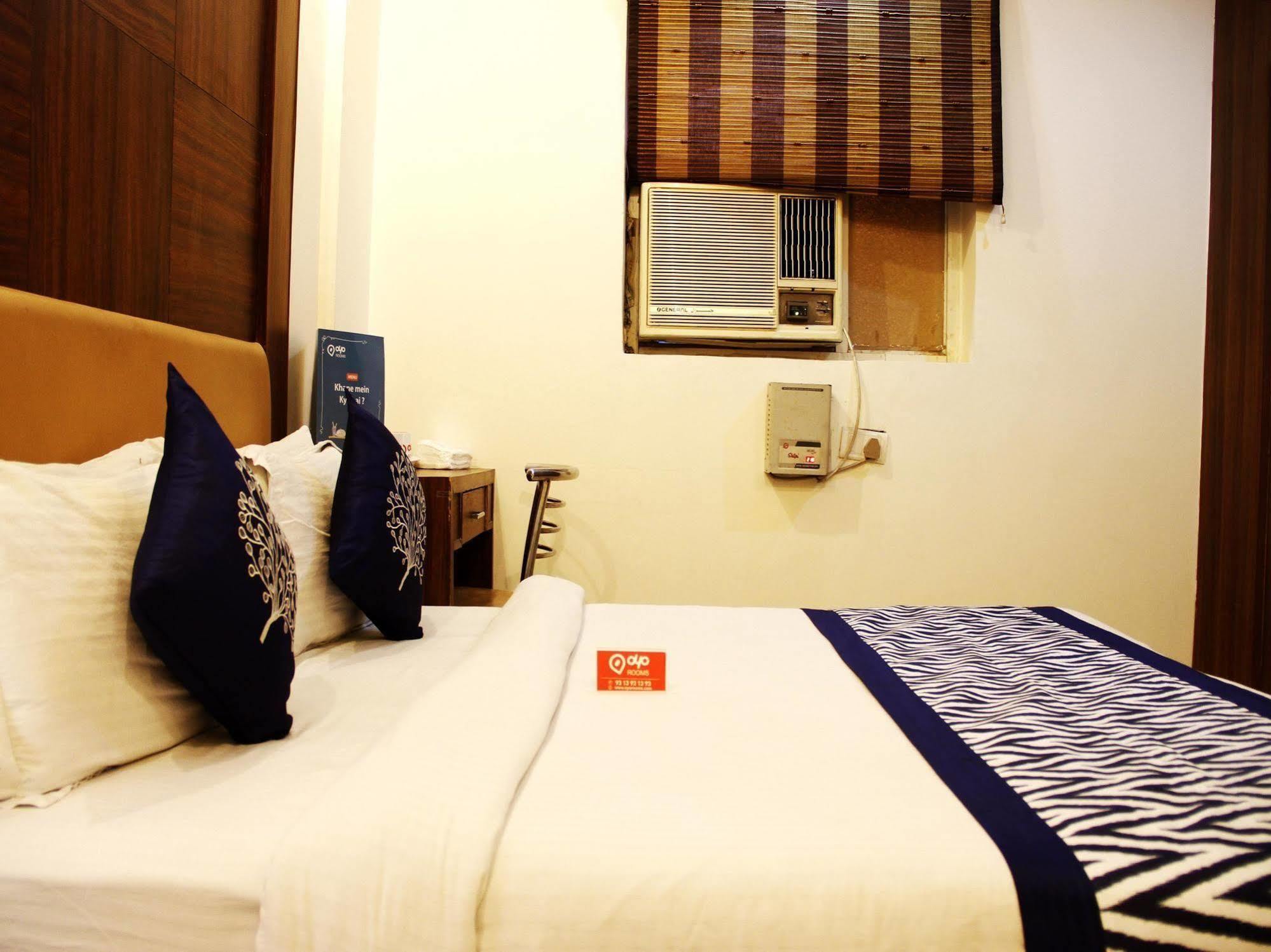 Hotel Oyo 2373 D