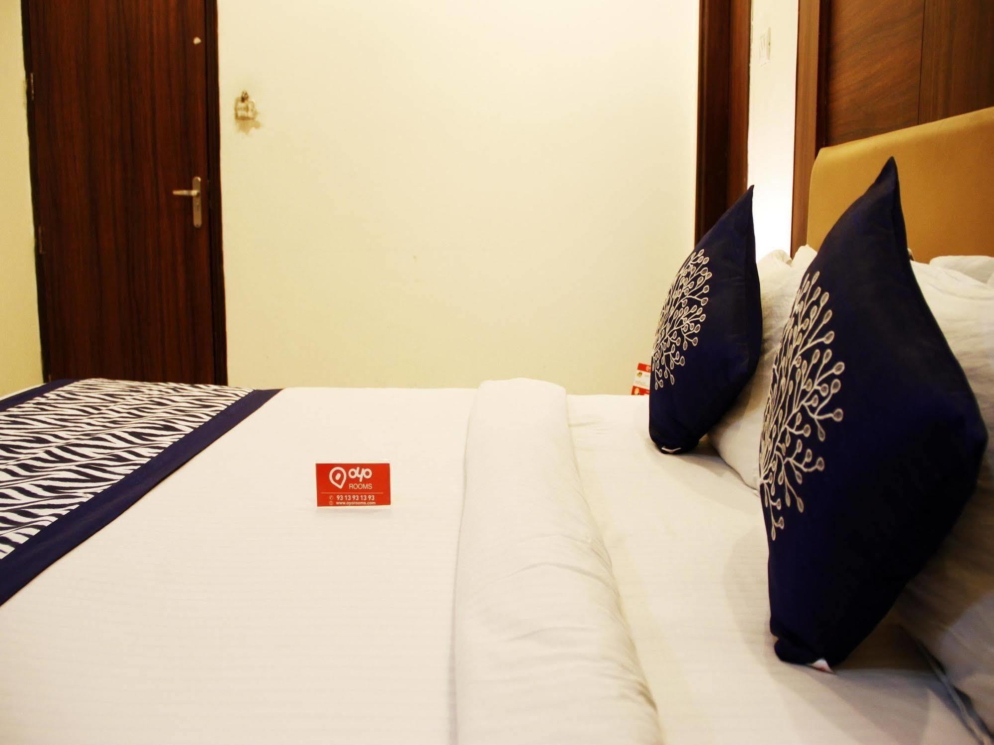 Hotel Oyo 2373 D New Delhi