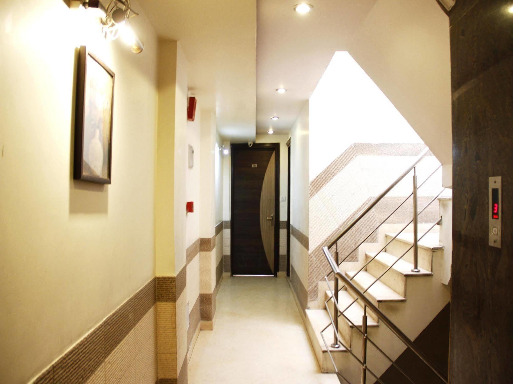 Hotel Oyo 2373 D