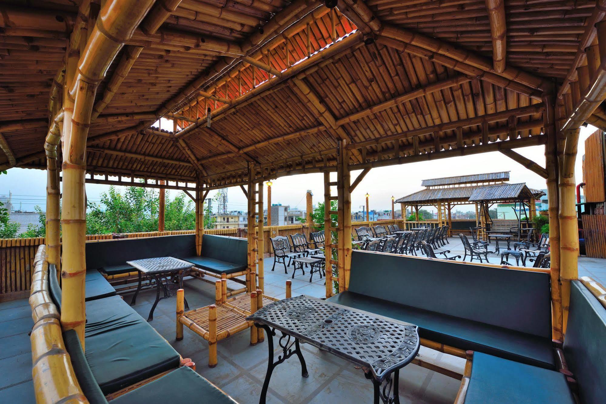 Clark Heights Hotel New Delhi