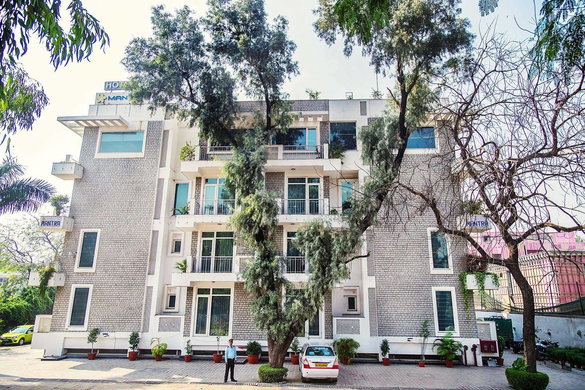 Mantra Amaltas 4* New Delhi