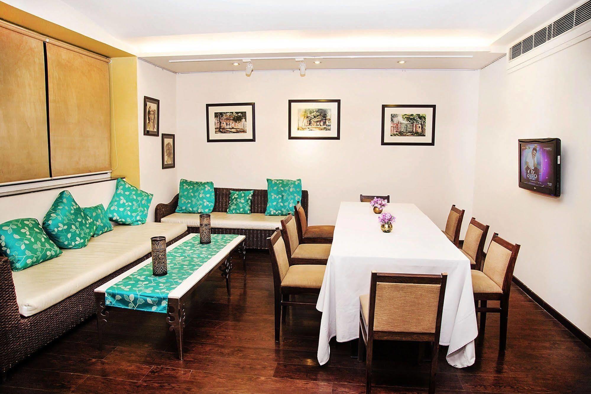 Hotel Mantra Amaltas New Delhi