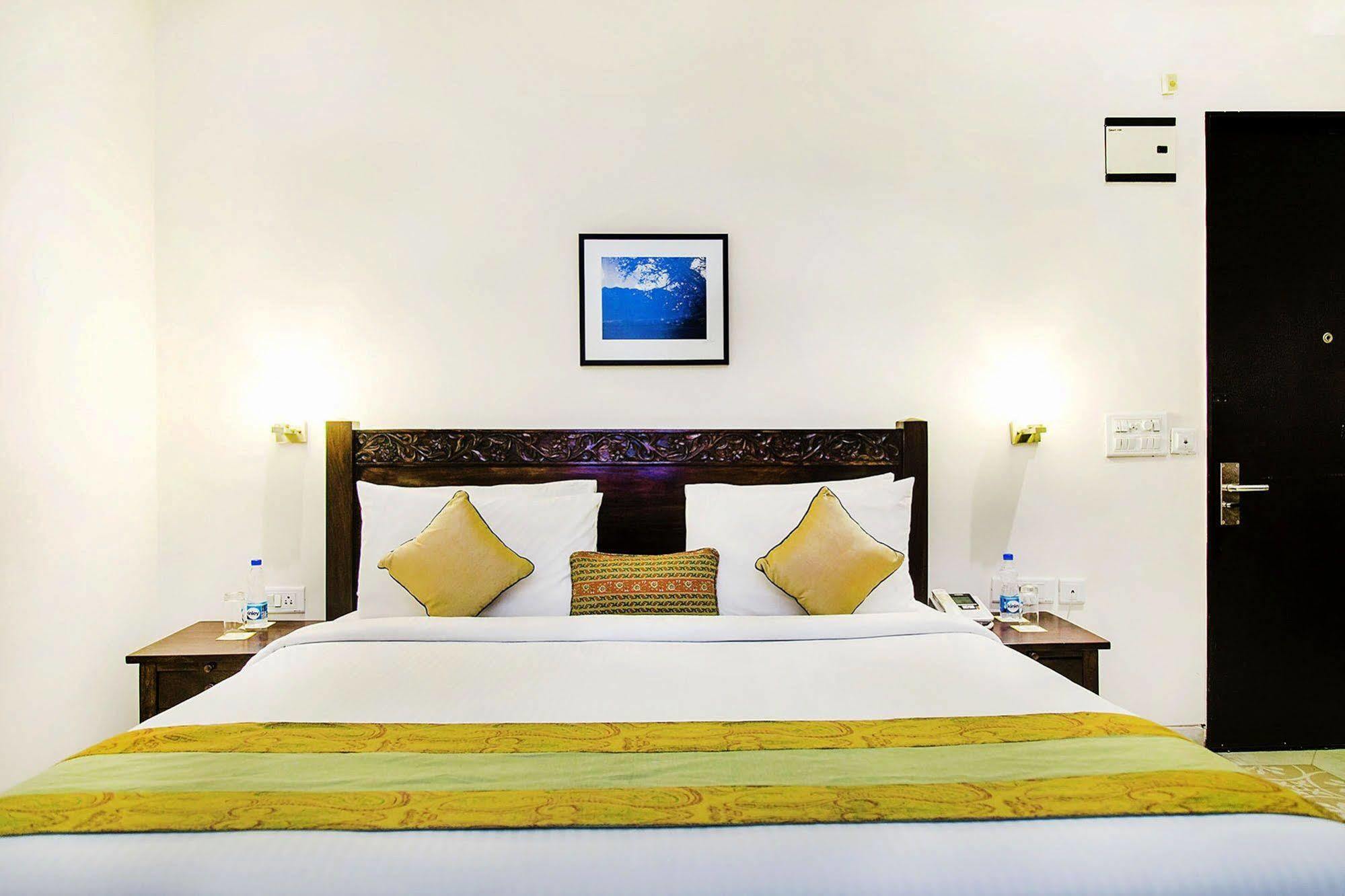 Mantra Amaltas 4*