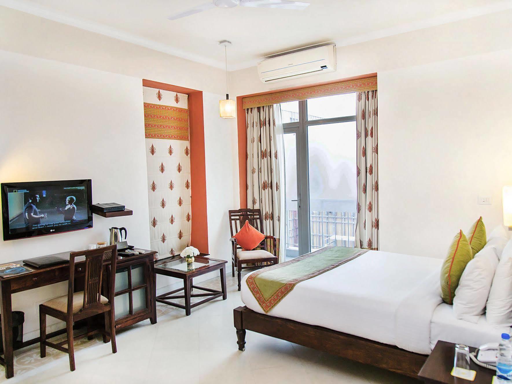 Mantra Amaltas Hotel 4*