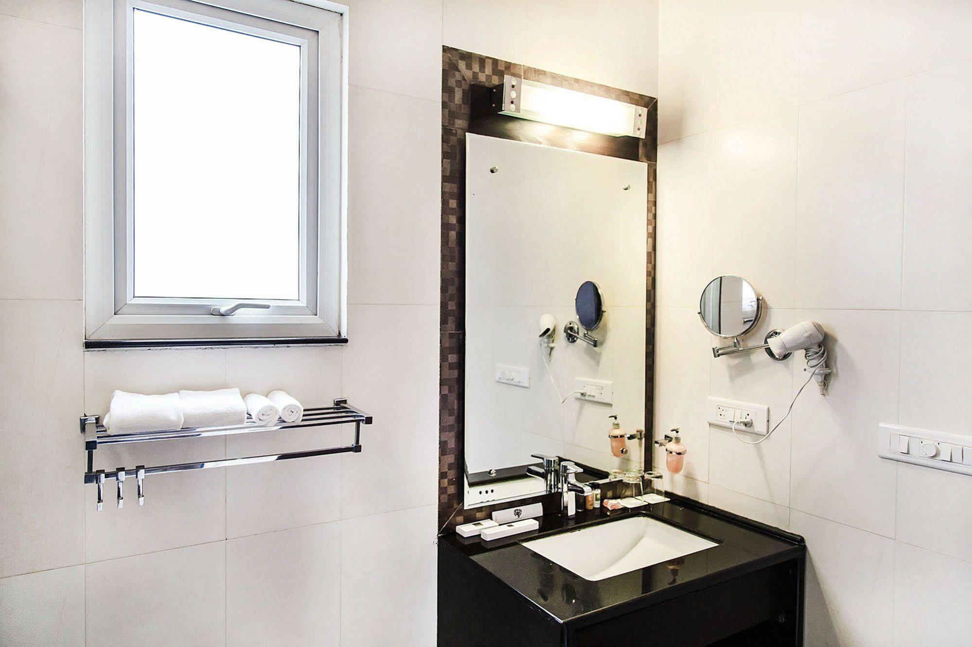 Hotel Mantra Amaltas
