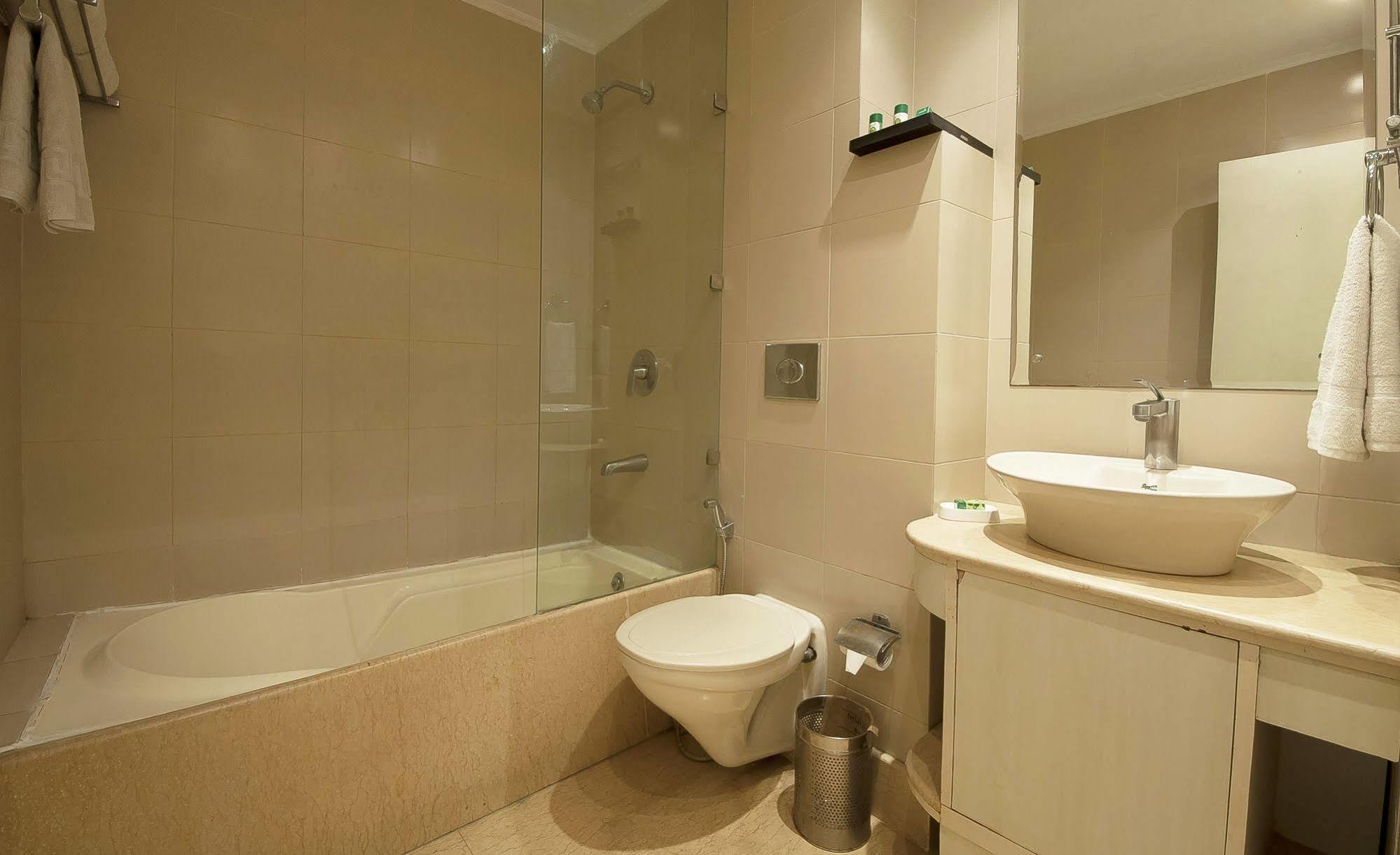 Jukaso Pragati Maidan 4*