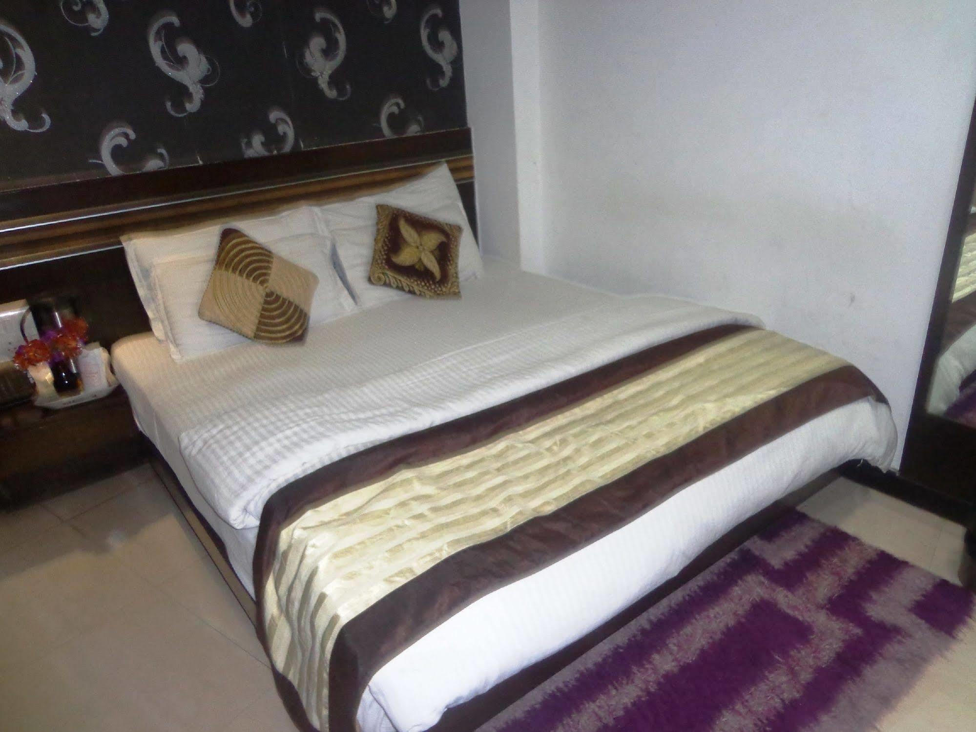 Milllennium 2000 Dx Hotel 3*