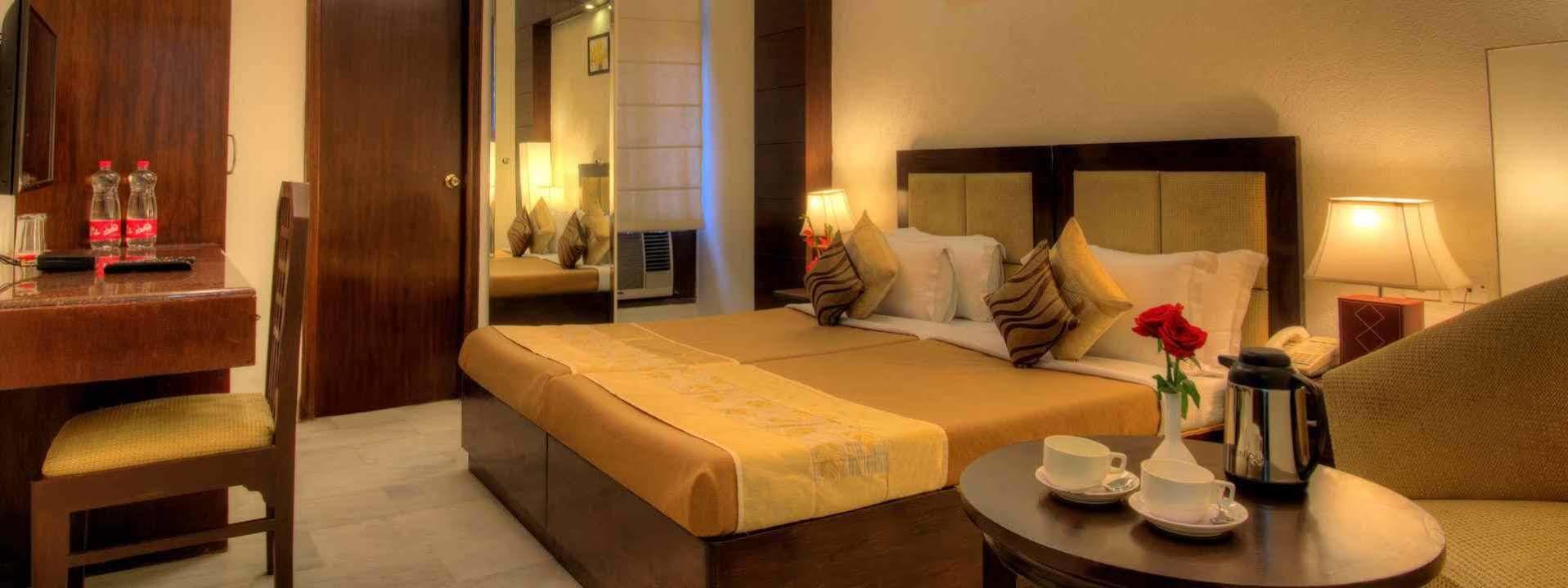Oyo Townhouse 537 Regent Intercontinental 3* Delhi (National Capital Territory of India)