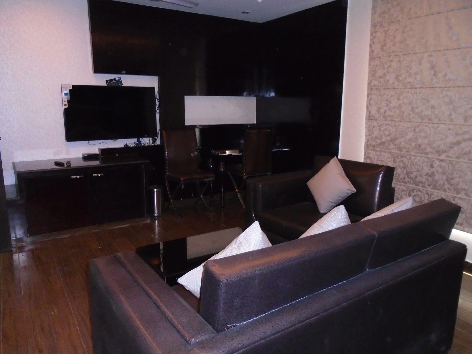 Gold Souk - Karol Bagh Hotel 4*
