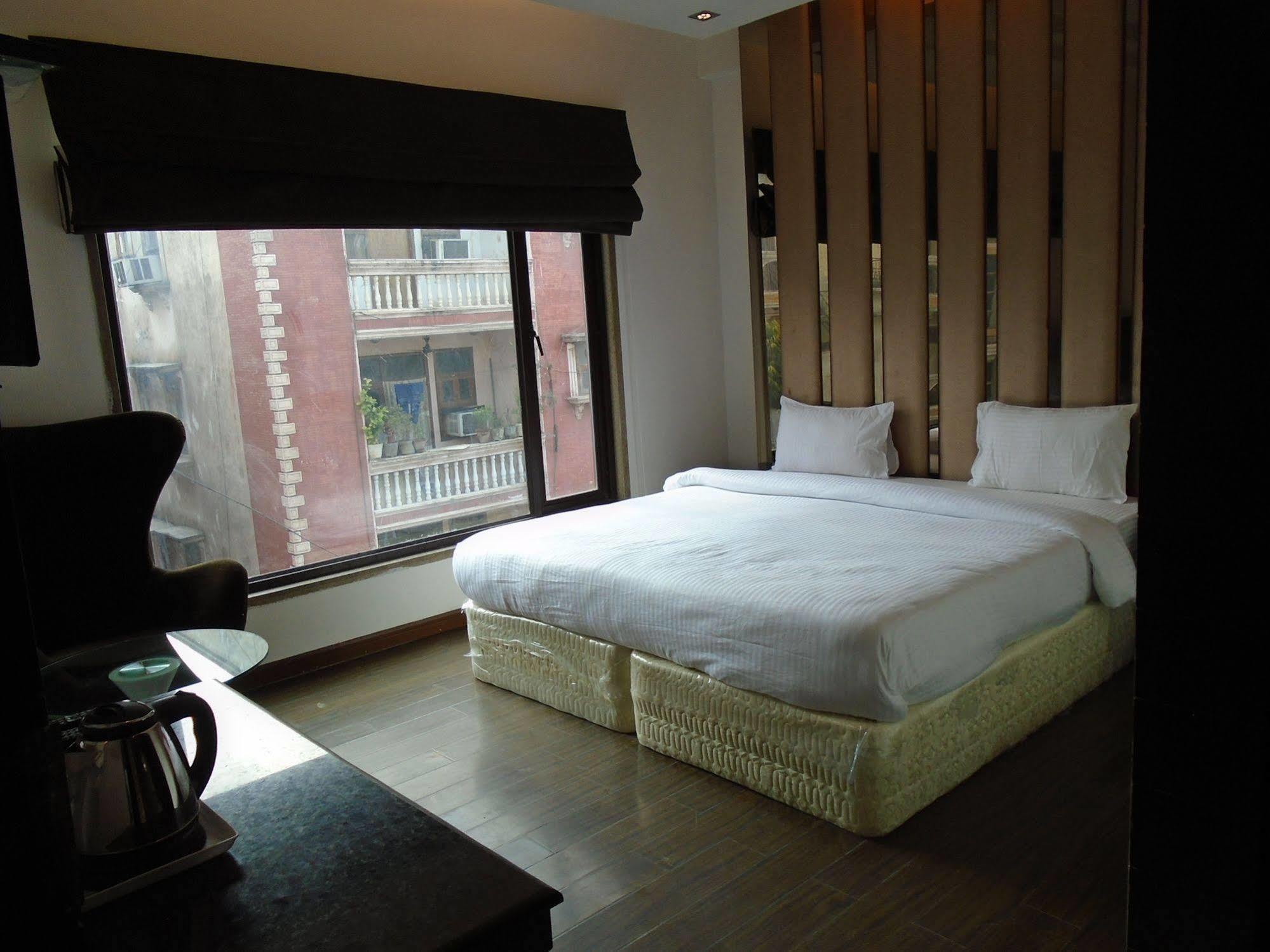 Gold Souk - Karol Bagh Hotel 4*
