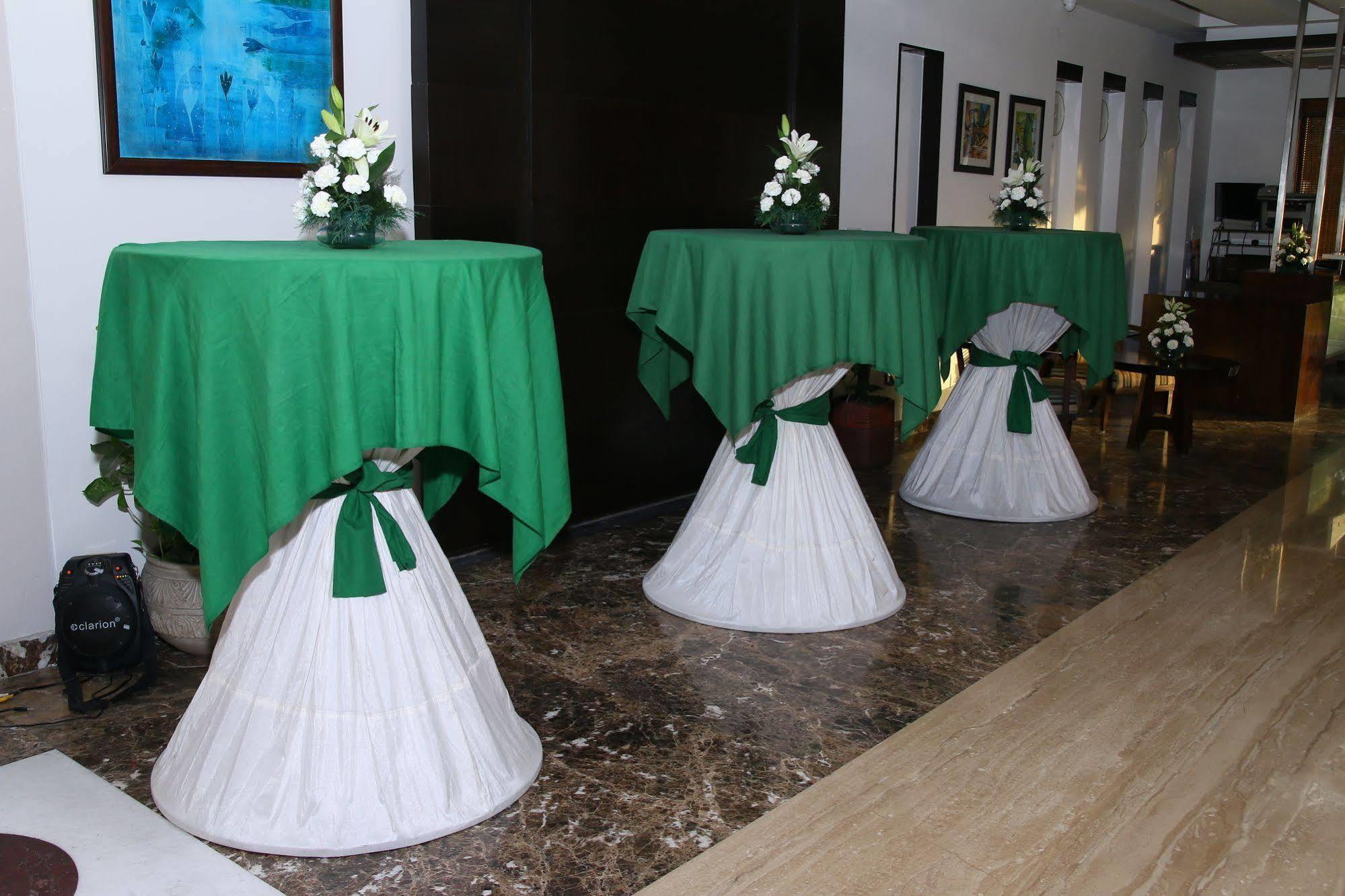 Mint Casa Hotel New Delhi