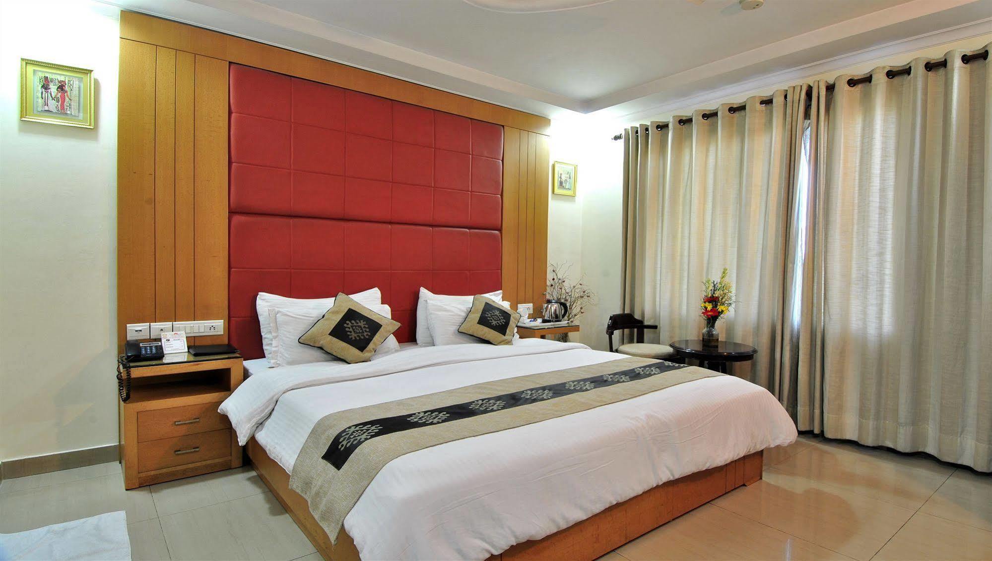 Fabhotel Cosy Palace New Delhi