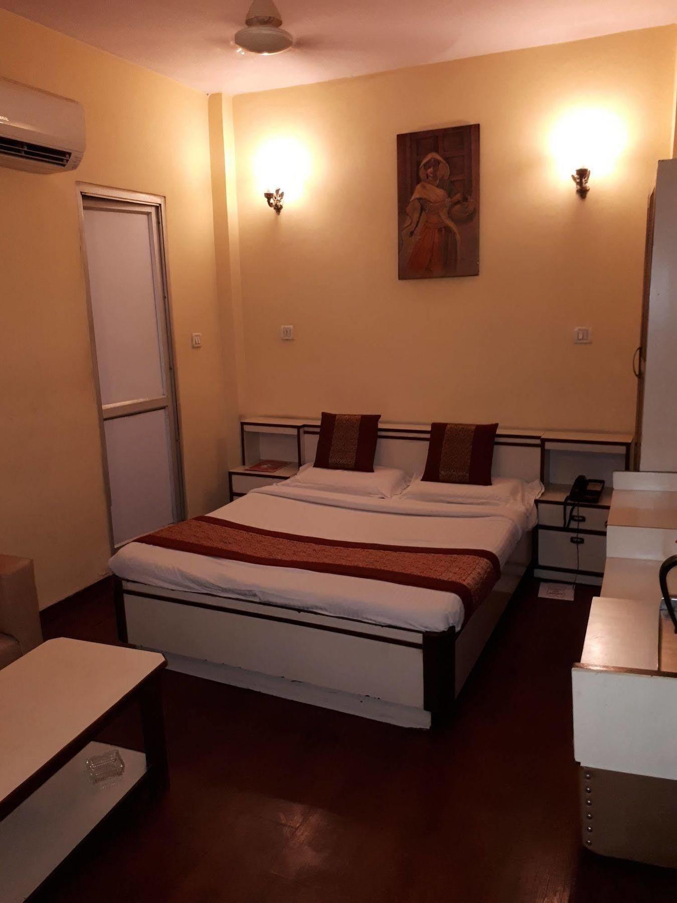 Lal's Haveli New Delhi