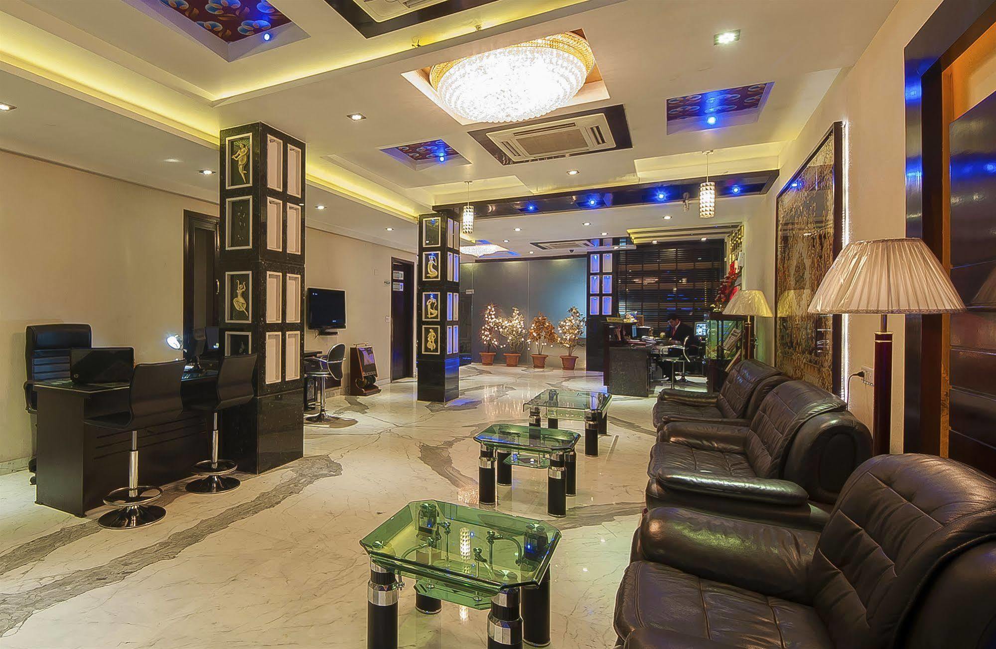 Hotel Dewdrop Intercity