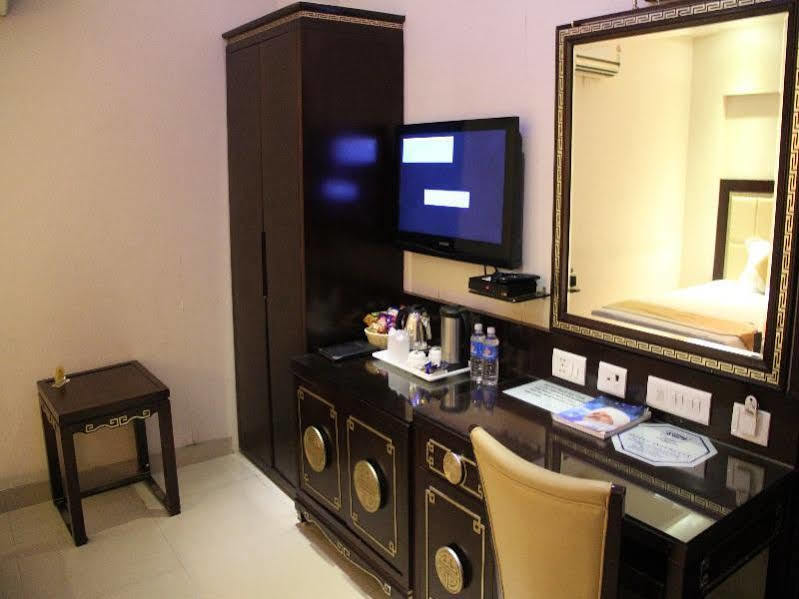 Dewdrop Intercity Hotel