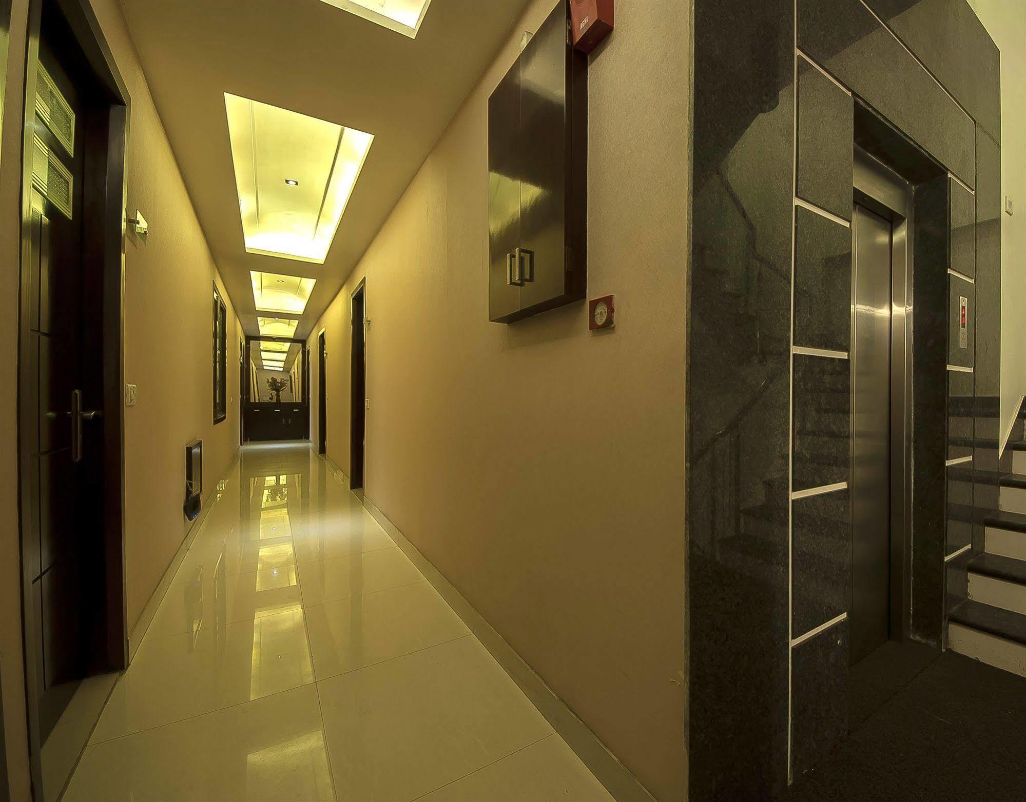 Dewdrop Intercity Hotel 3*