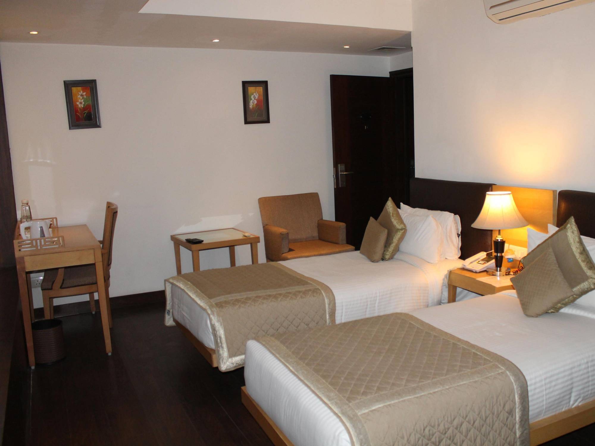 Hotel Grand Lotus Kapashera 3*