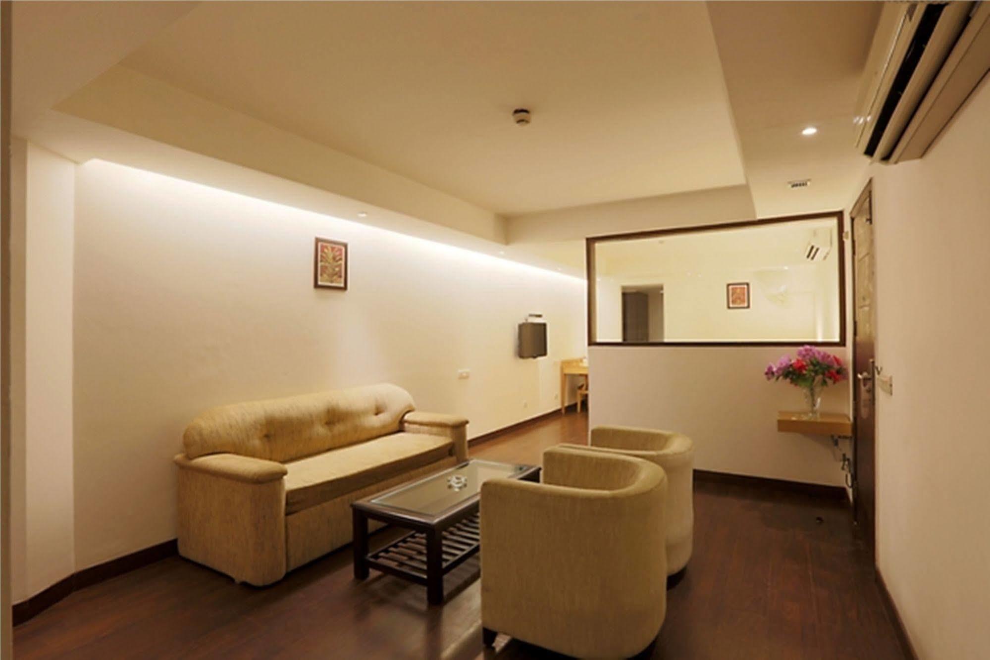 Grand Lotus Kapashera Hotel 3*
