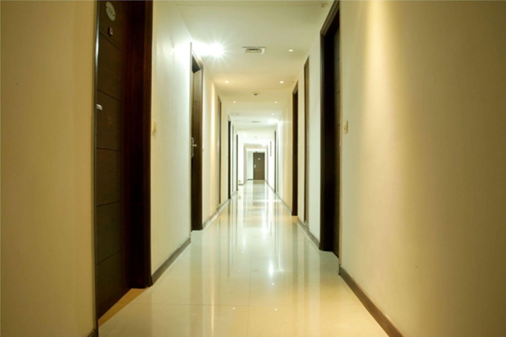 Hotel Grand Lotus Kapashera New Delhi
