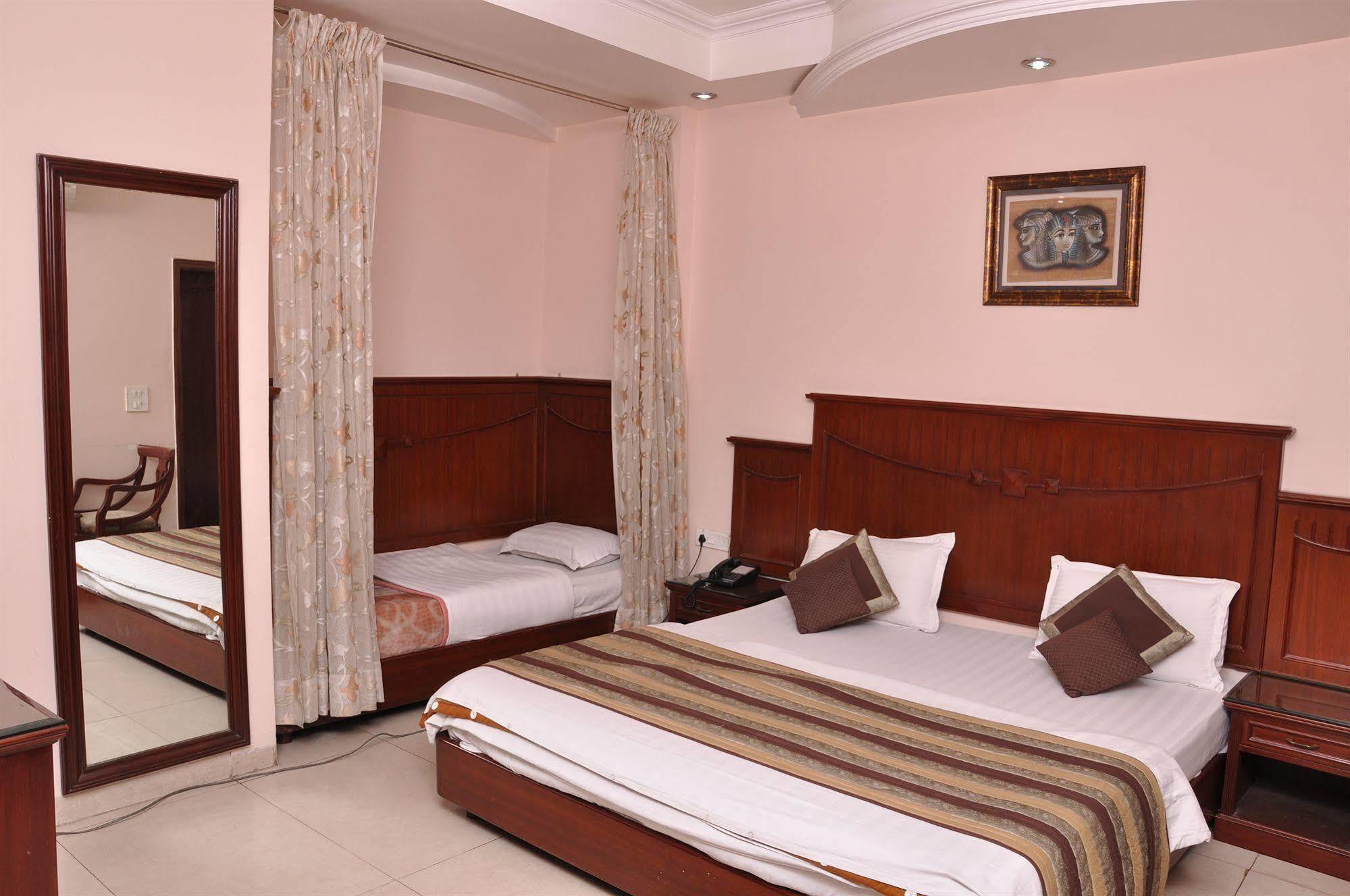 Legend - Walk-in From Railway Station