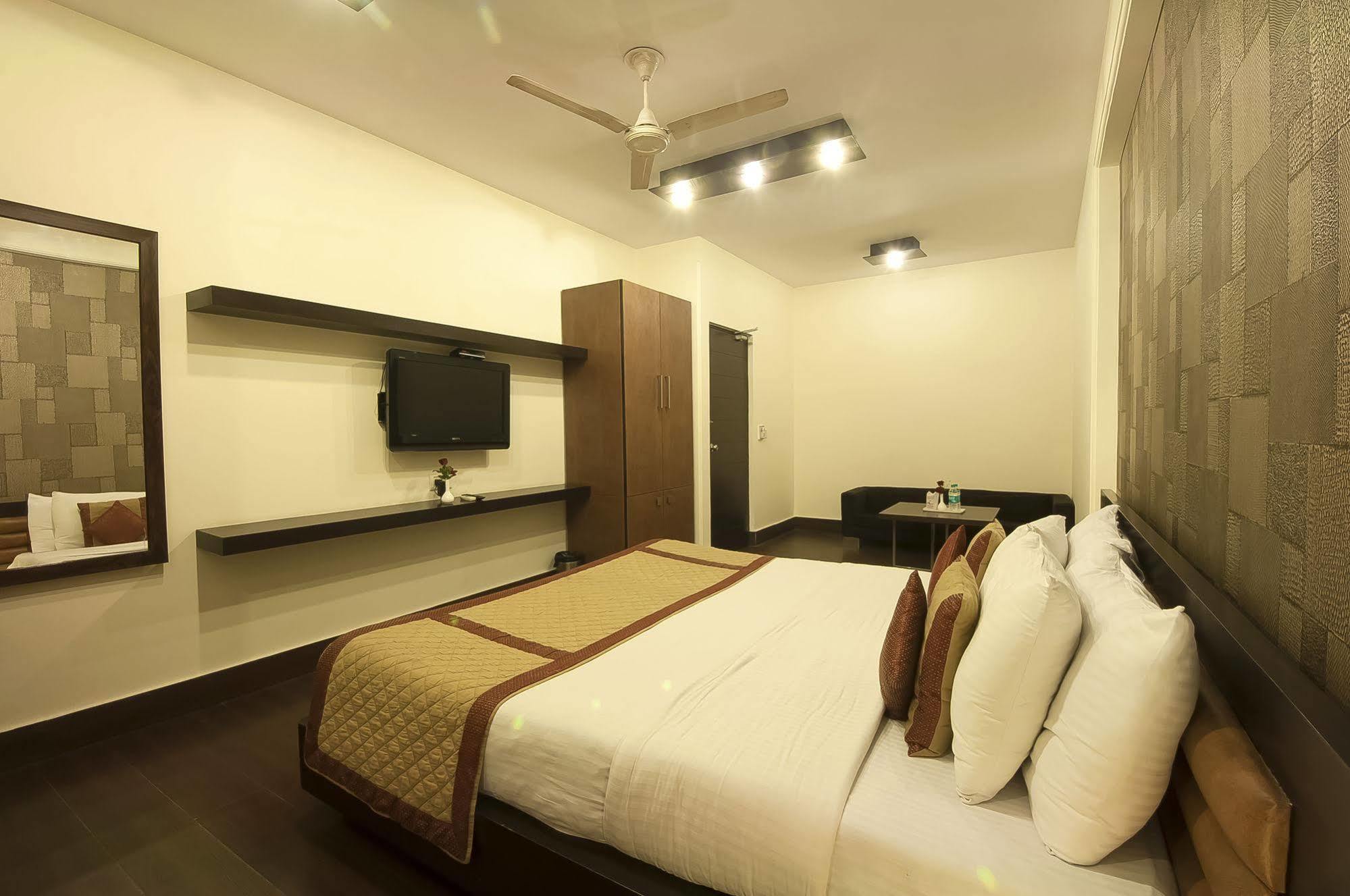 Good Palace Hotel 3*