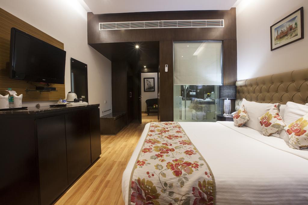 Hotel Athena New Delhi