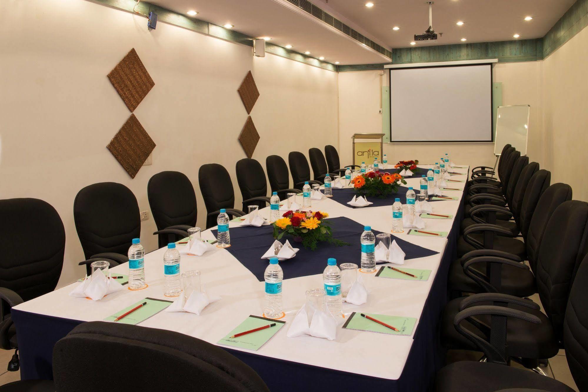 Hotel Anila Naraina Vihar 3*