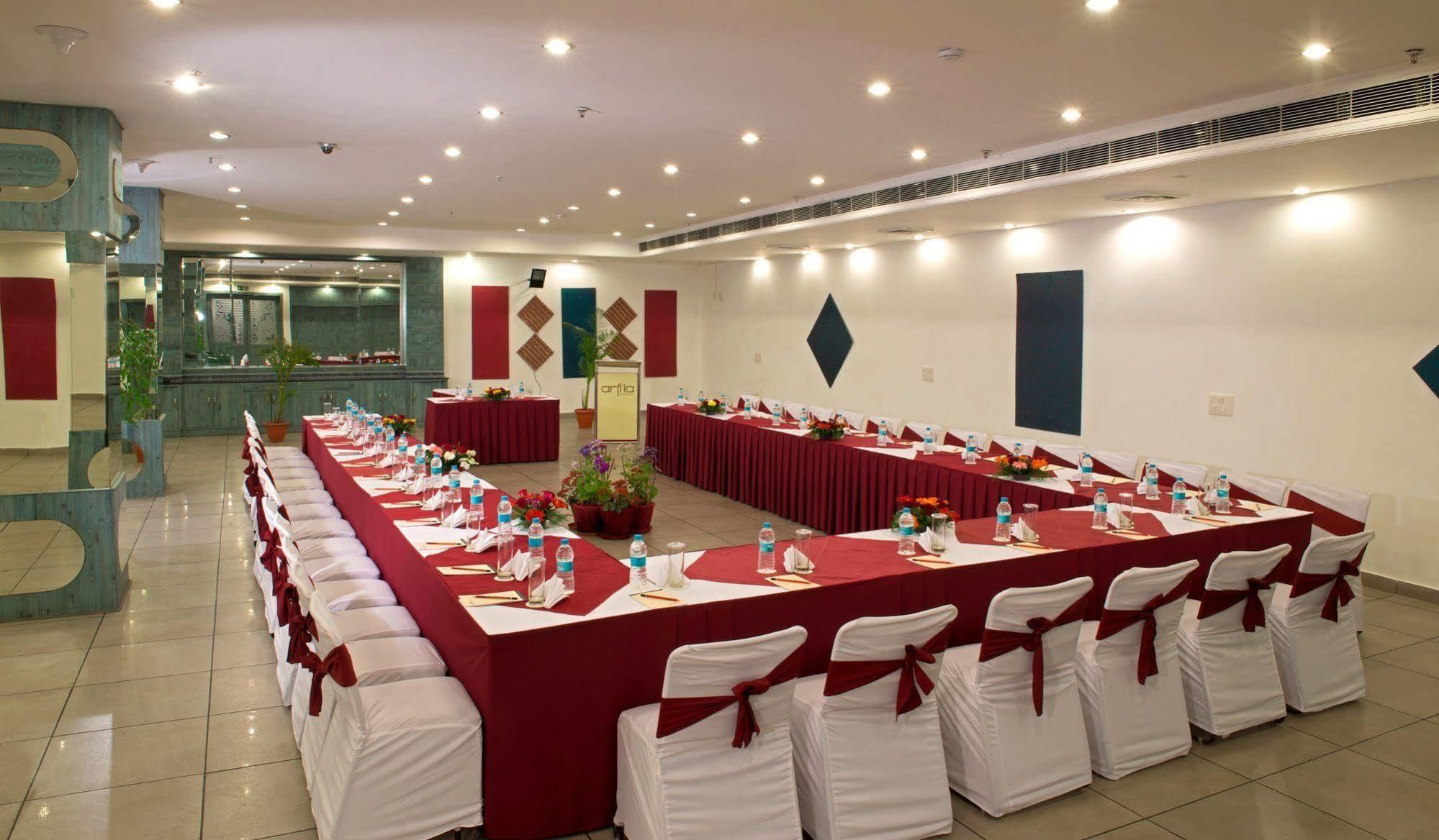 Anila Naraina Vihar 3*