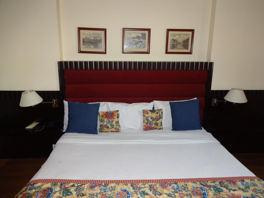 Hotel Broadway 3*