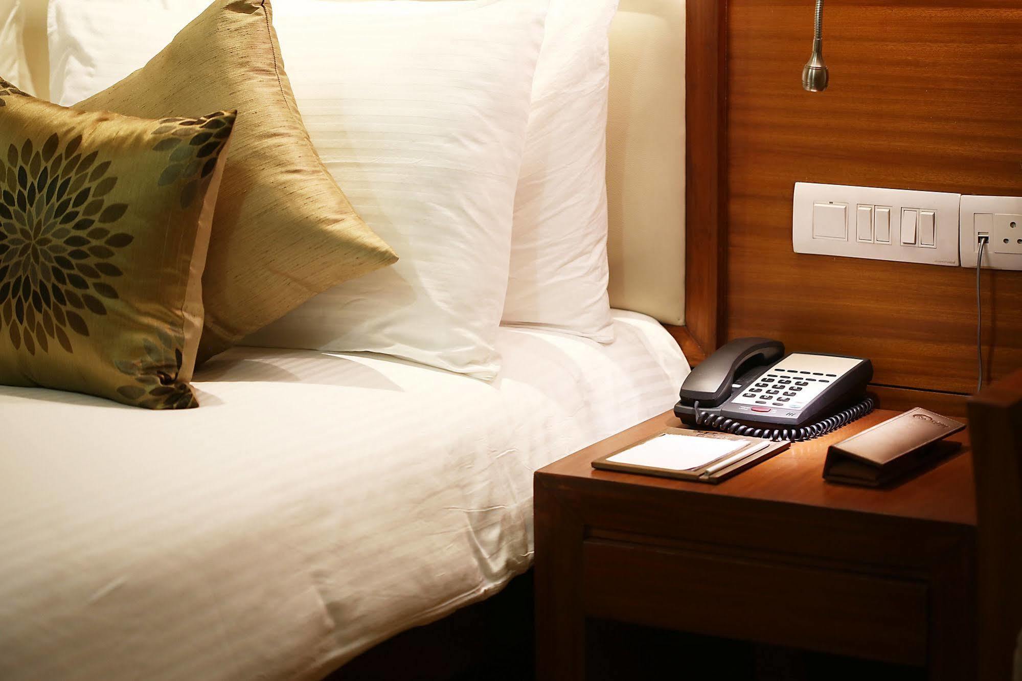 Hotel Grand Notting Hills And 4*
