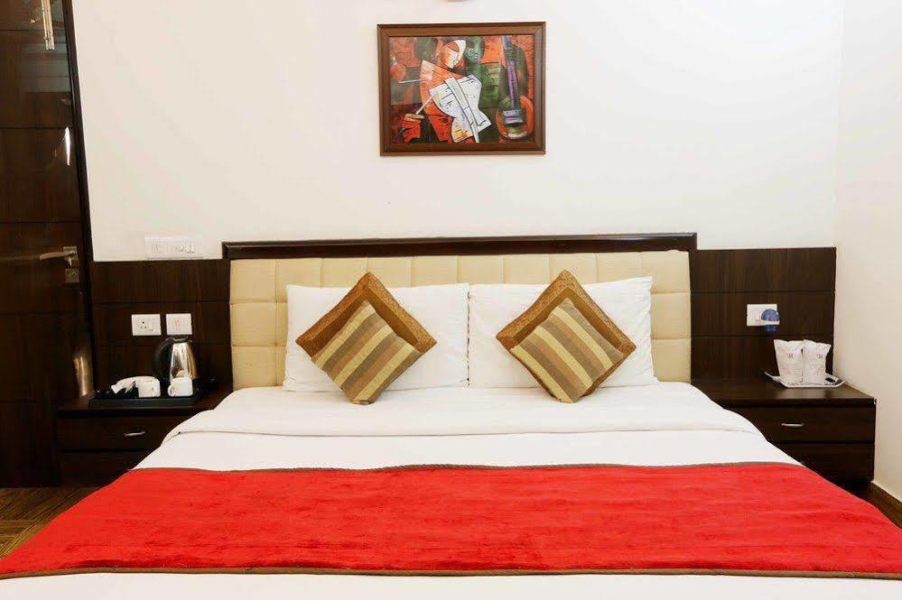 Oyo Janakpuri Hotel 3*