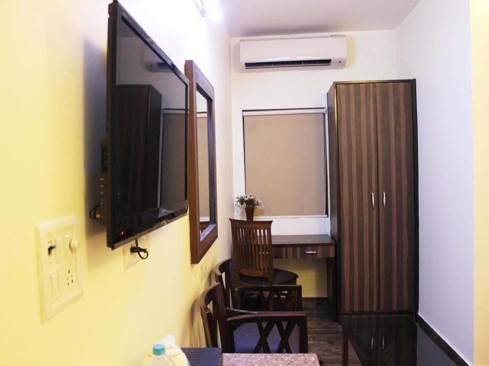 Hotel Oyo Patel Nagar Market