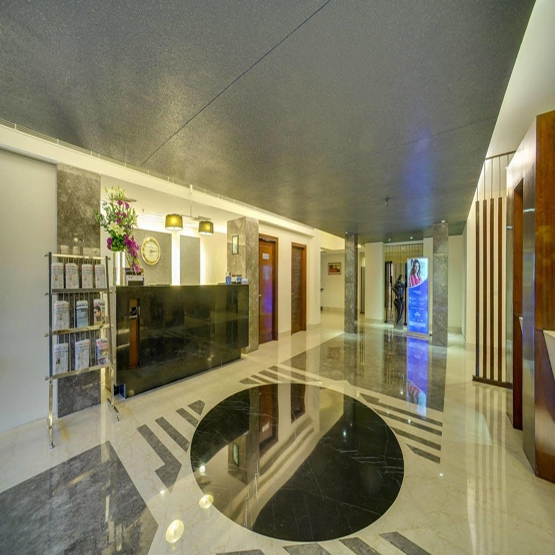 Muse Sarovar Portico Nehru Place Hotel