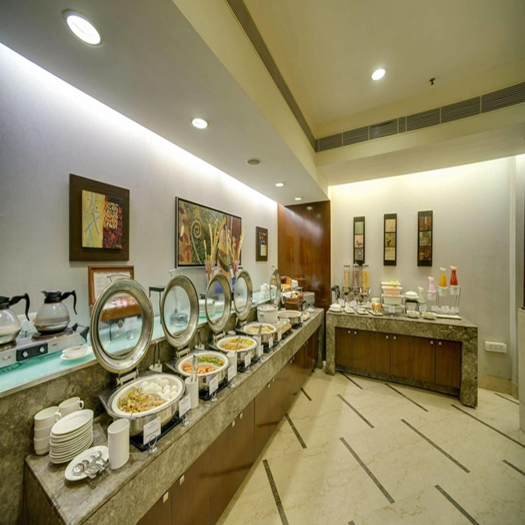 Muse Sarovar Portico Nehru Place 4*