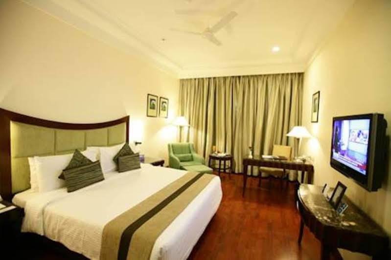 Muse Sarovar Portico Nehru Place 4* New Delhi
